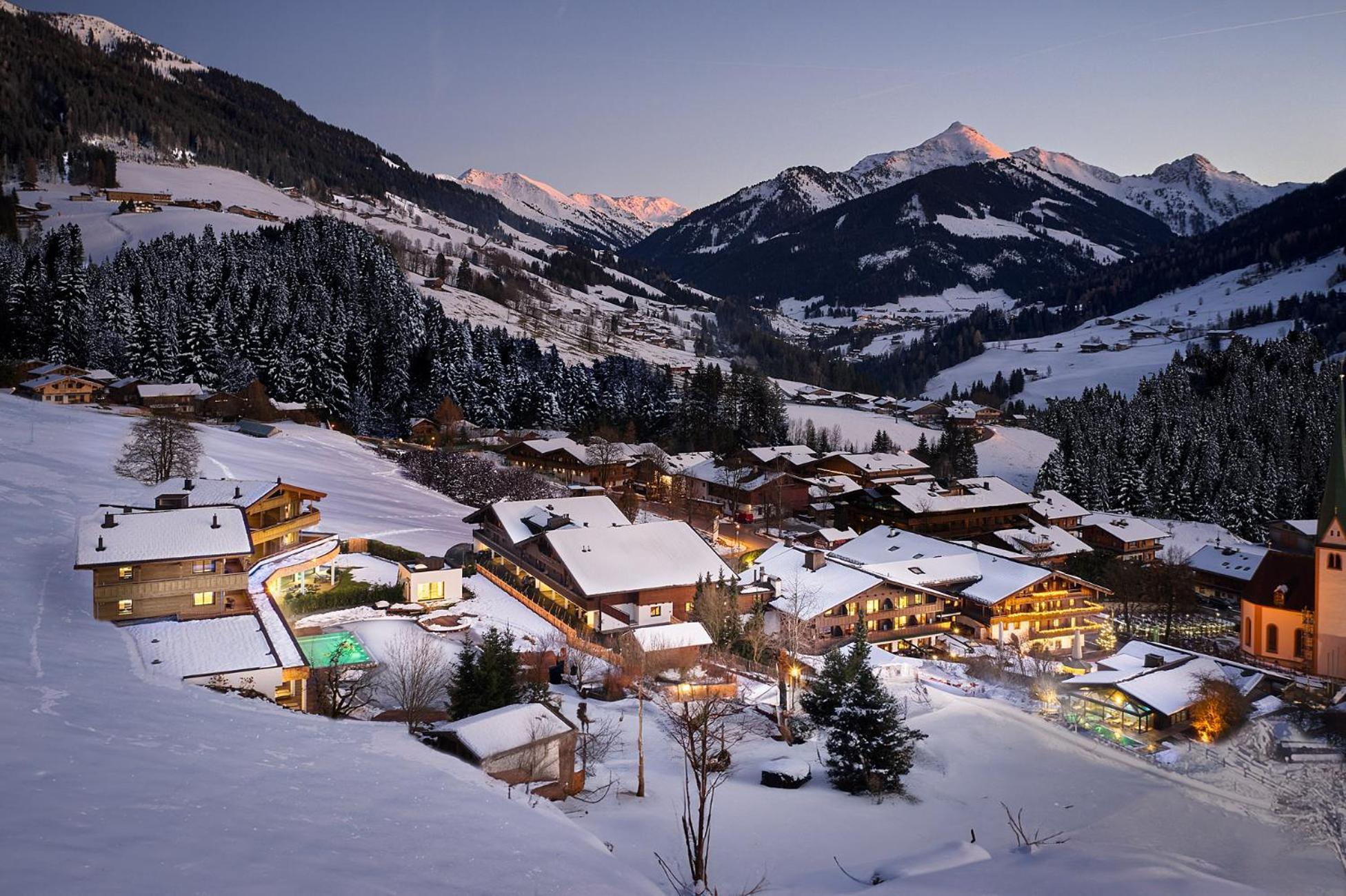 Der Boeglerhof - Pure Nature Spa Resort アルプバッハ エクステリア 写真